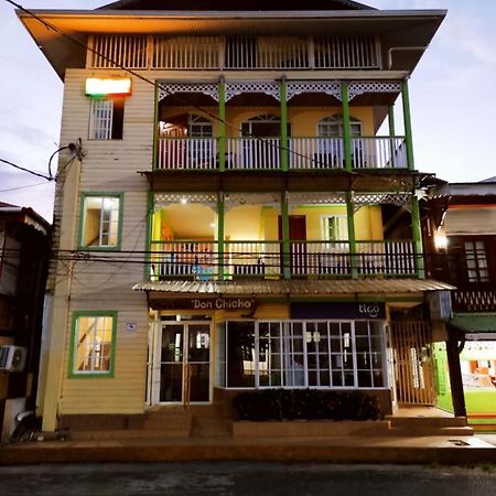 Hotel Don Chicho Bocas Town Bagian luar foto