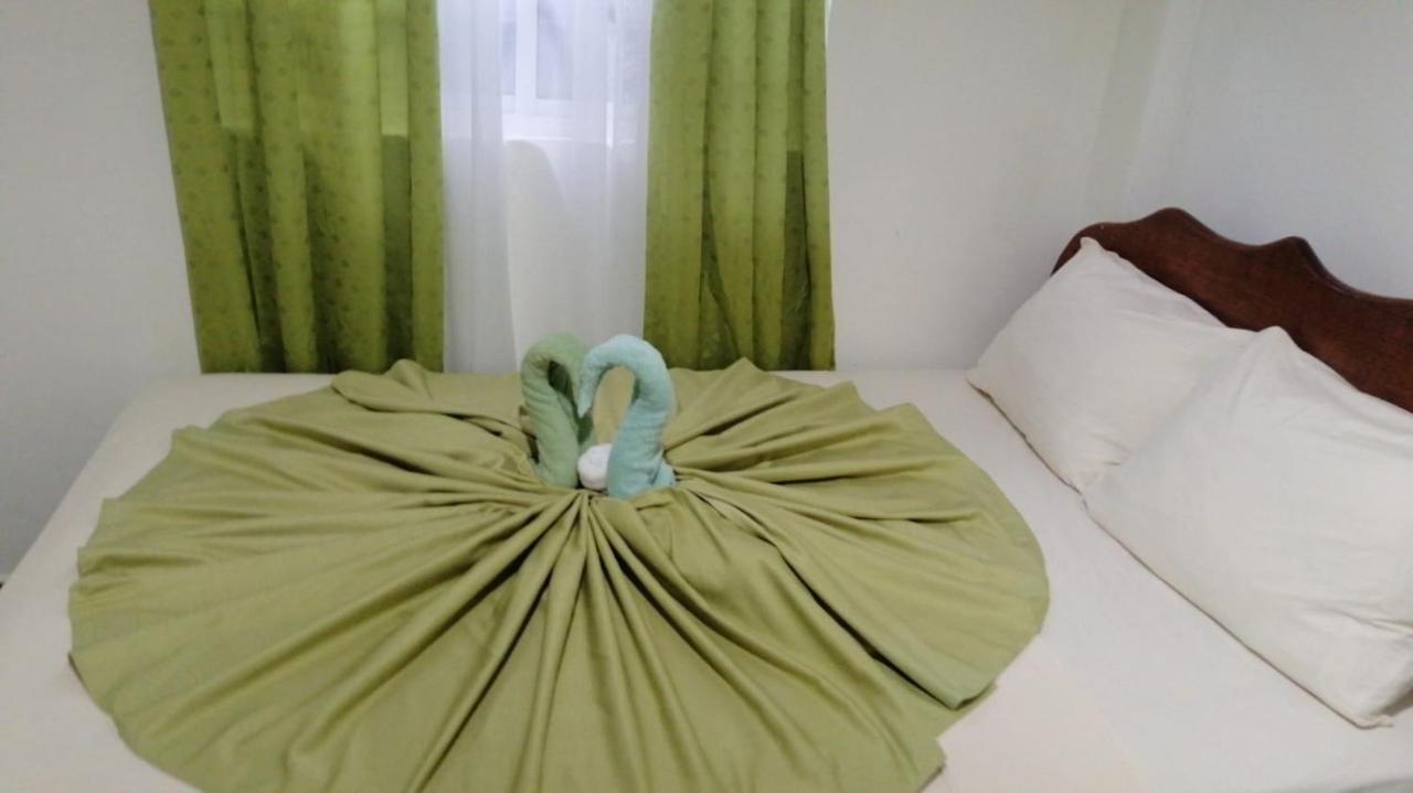 Hotel Don Chicho Bocas Town Bagian luar foto
